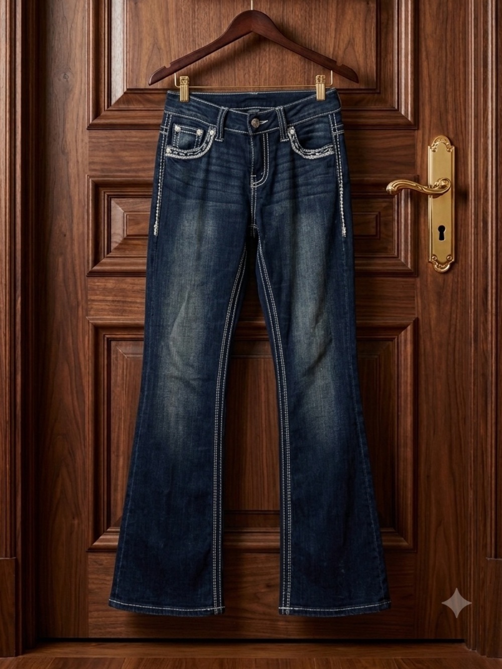 ⁠Daytrip Virgo Bootcut VintageJeans Dark Wash Contrast Stitch Rhinestone ⁠size29